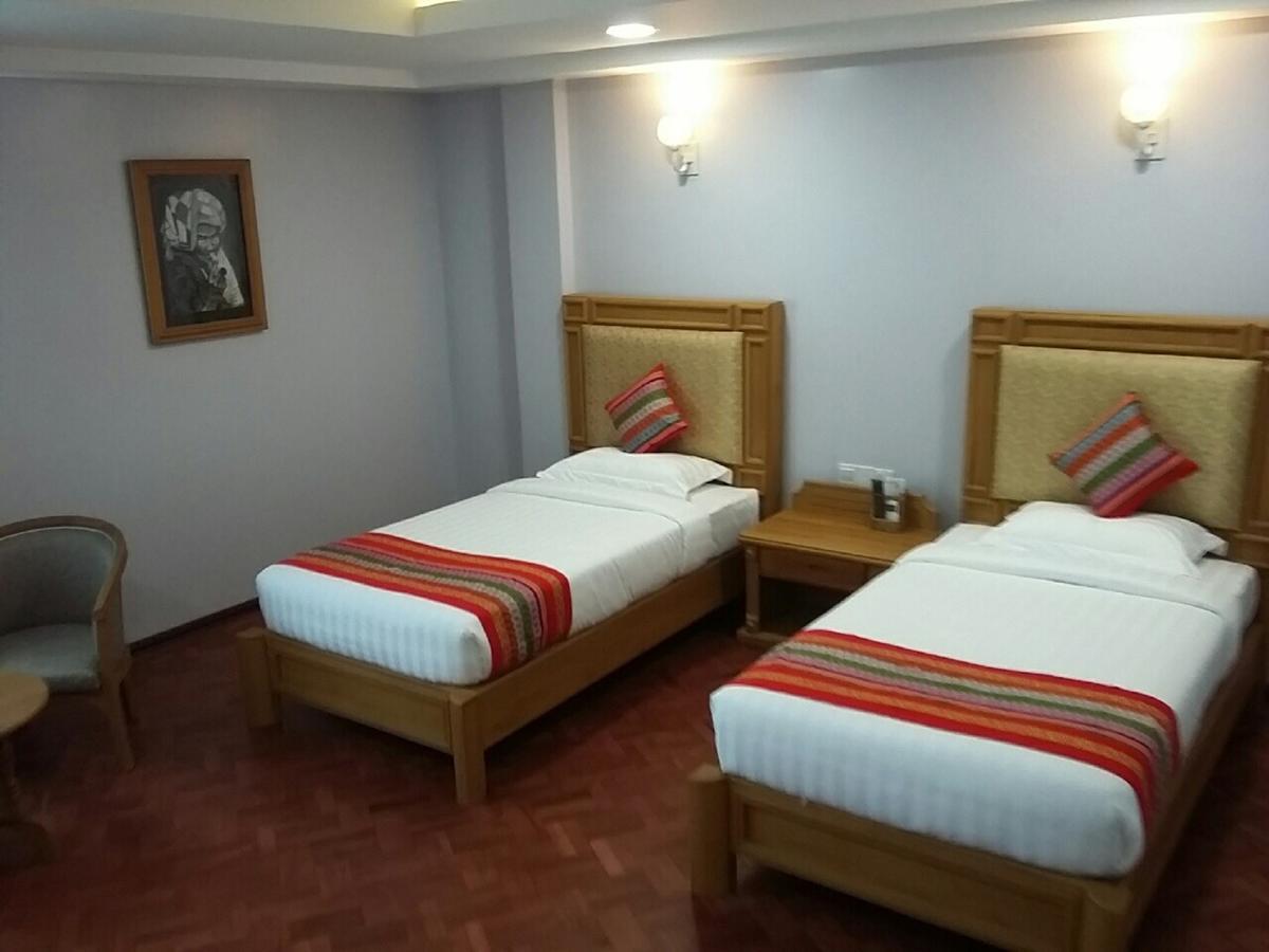 Amayar Nadi Hotel Mandalaj Kültér fotó