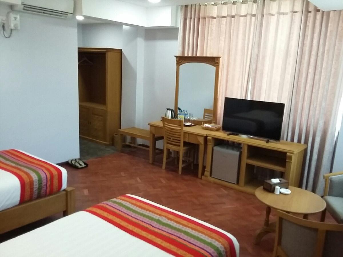 Amayar Nadi Hotel Mandalaj Kültér fotó