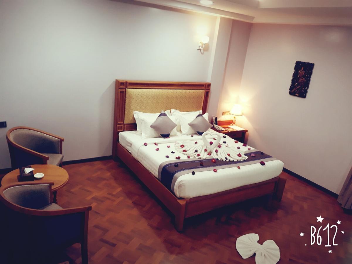 Amayar Nadi Hotel Mandalaj Kültér fotó