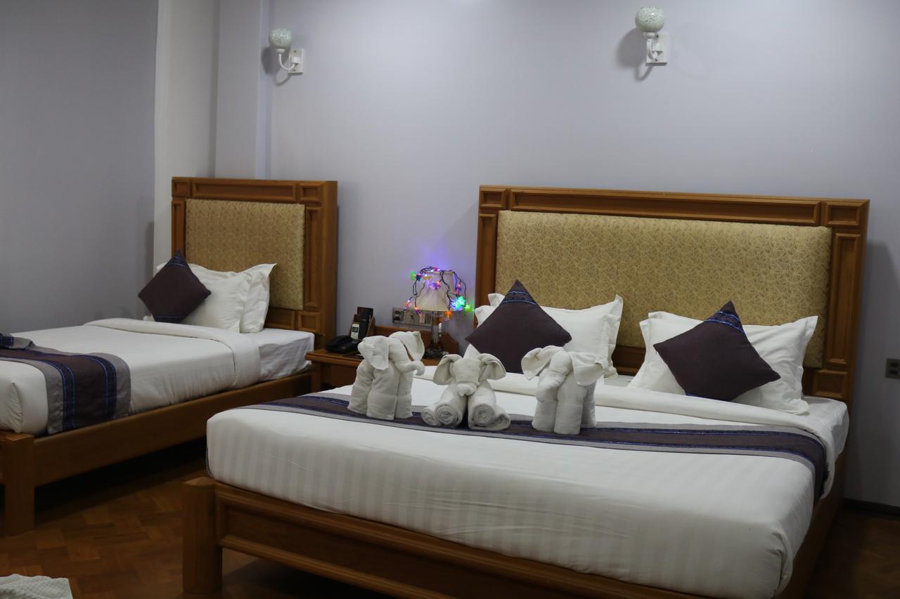 Amayar Nadi Hotel Mandalaj Kültér fotó